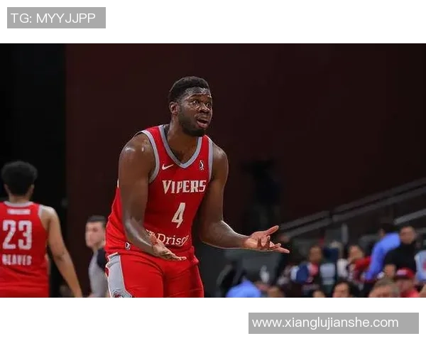 2019年伊拉瓦拉老鹰对阵36人精彩赛事回顾与分析 2019年伊拉瓦拉老鹰对阵36人精彩赛事回顾与分析