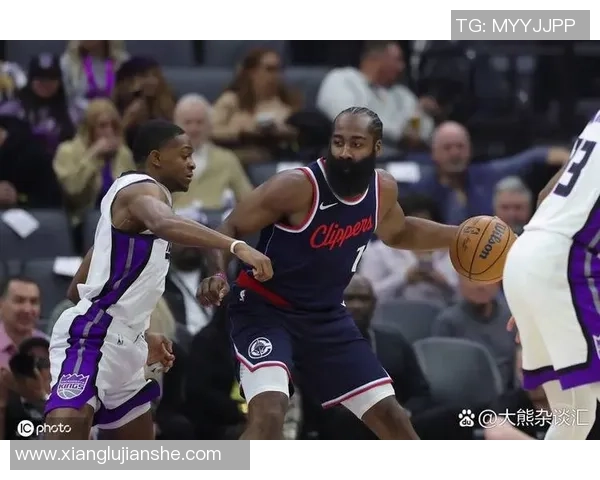 湖人对决76人精彩回放12月8日比赛全程录像解析与亮点集锦