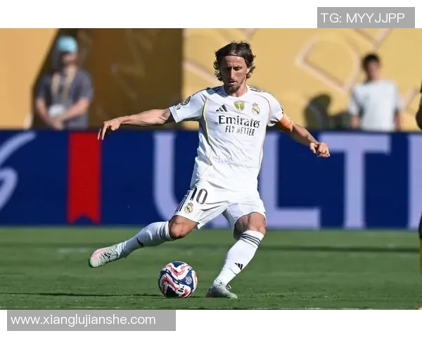 唏嘘！哥斯达黎加近4届初次无缘世界杯，全队痛哭+38岁皇马传奇谢幕